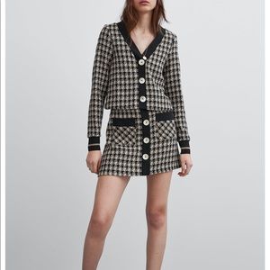 ISO zara tweed skirt with buttons